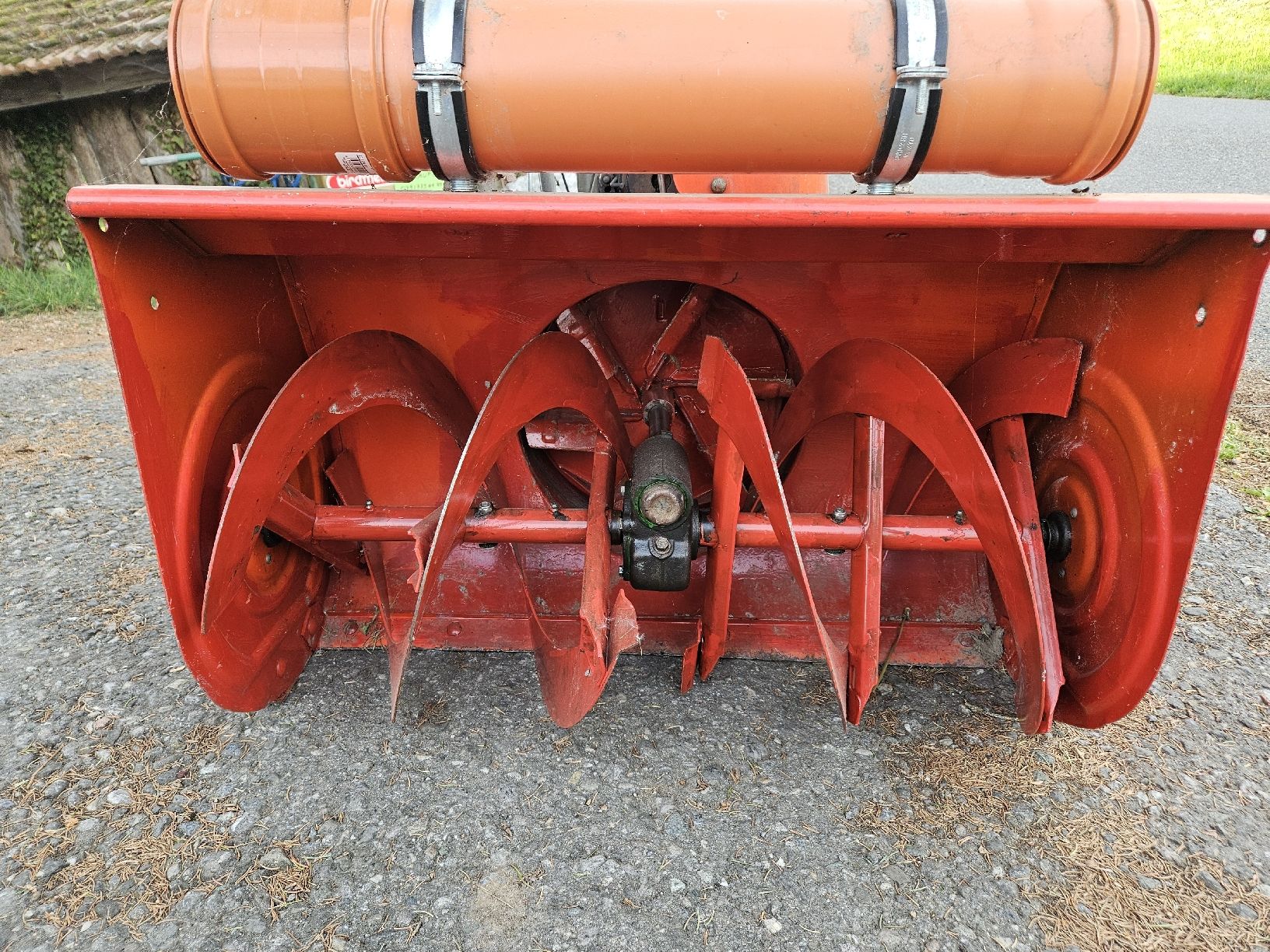 Universal Tutte le macchine: Universal Schneefräse mit robustem MAG-Motor – Usato da Ebertswil venduto da Bolomotos 2
