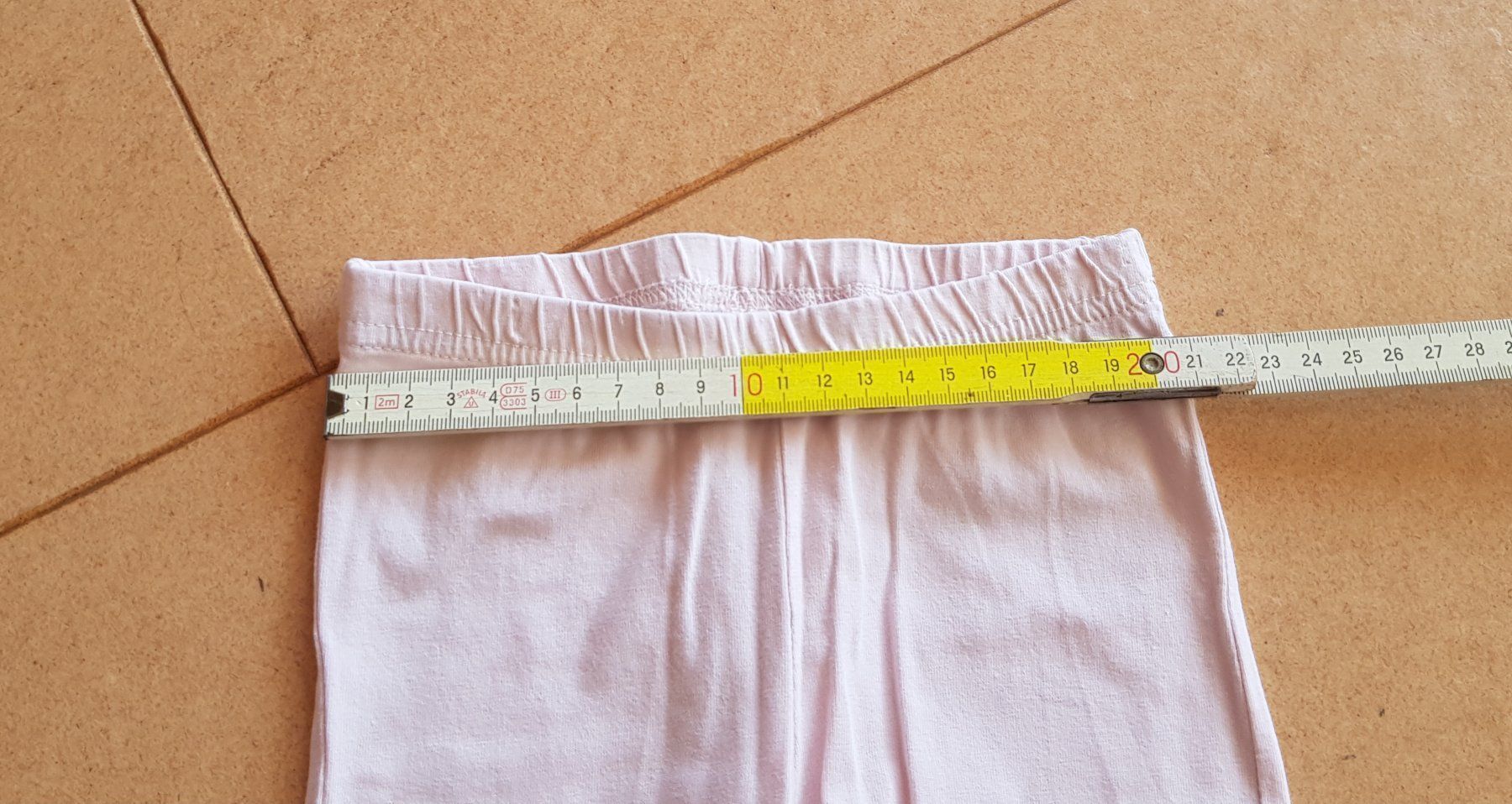 Calze & Collant: Leggins dreiviertel Mädchen Größe 92 – Usato da Thun venduto da lede 2