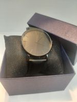 Schlichte lässige Quarz-Herrenuhr  großem Zifferblatt 44 mm