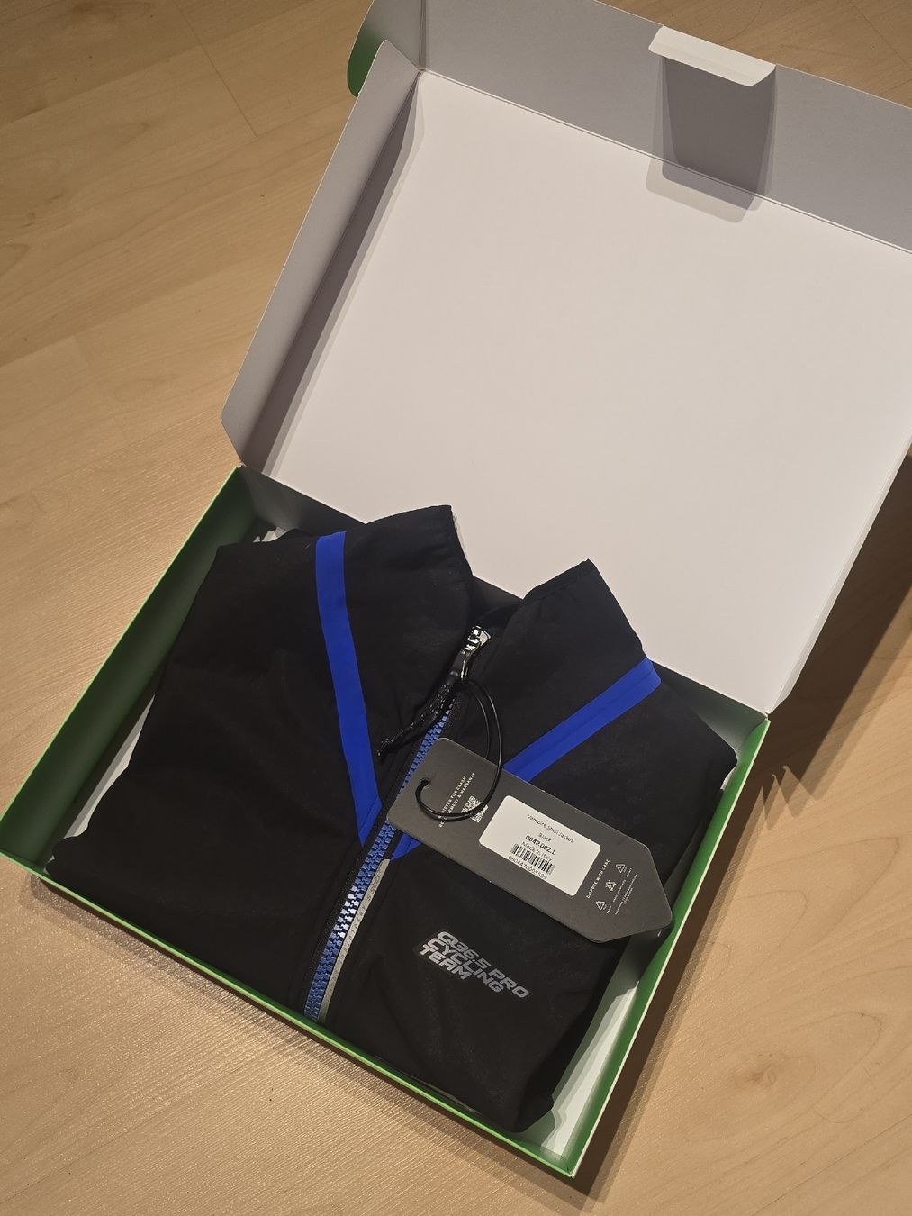 Vestes: Q36.5 Vampire Shell Jacket, Grösse L, Schwarz  – D'occasion à Degersheim par Honolulu013 6