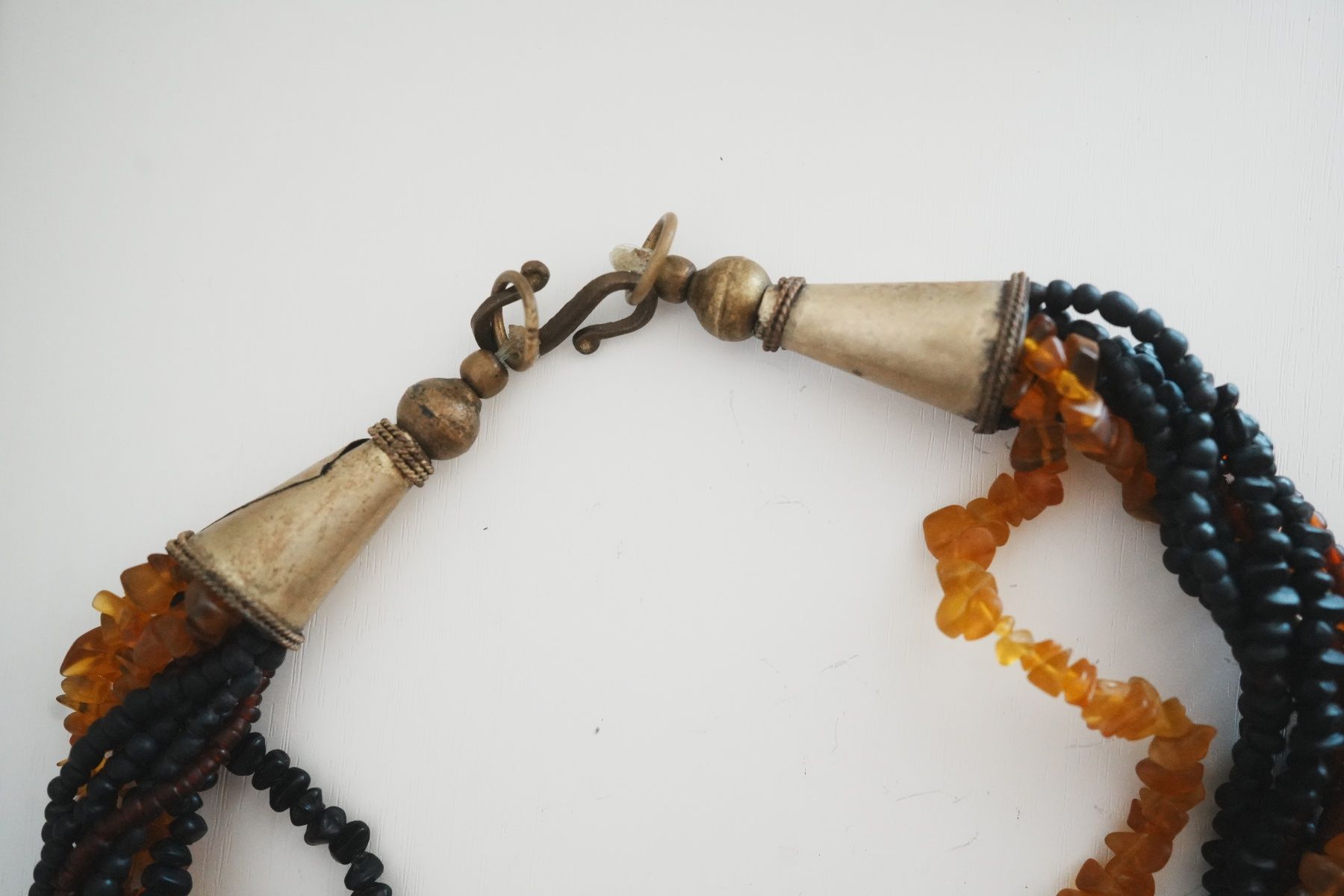 Catenine: Ethno Kette Medaillon Bernstein Stammesschmuck – Usato da Volketswil venduto da HeredisAntiques 5
