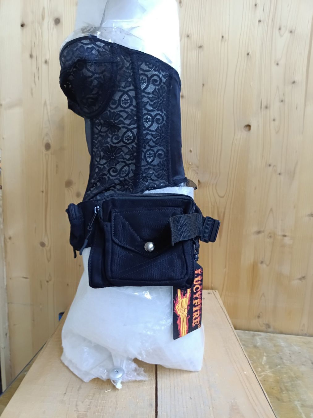 Taschen: HIPBAG mit vielenTaschen – Neu und originalverpackt aus Wängi von Ladys_First 1