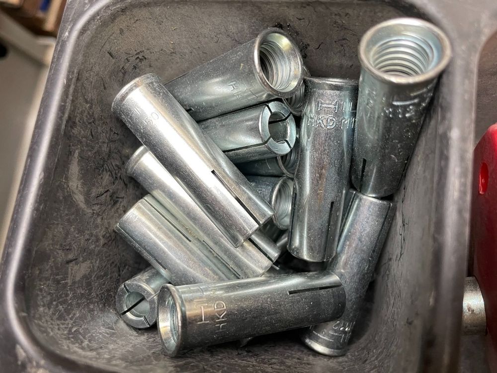 Hilti Schlaganker Set mit Einschlagwerkzeug | Kaufen auf Ricardo