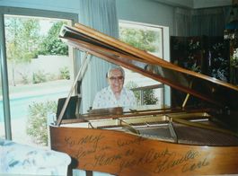Frankie Carle (1903-2001) Komponist, Pianist - Autogramm