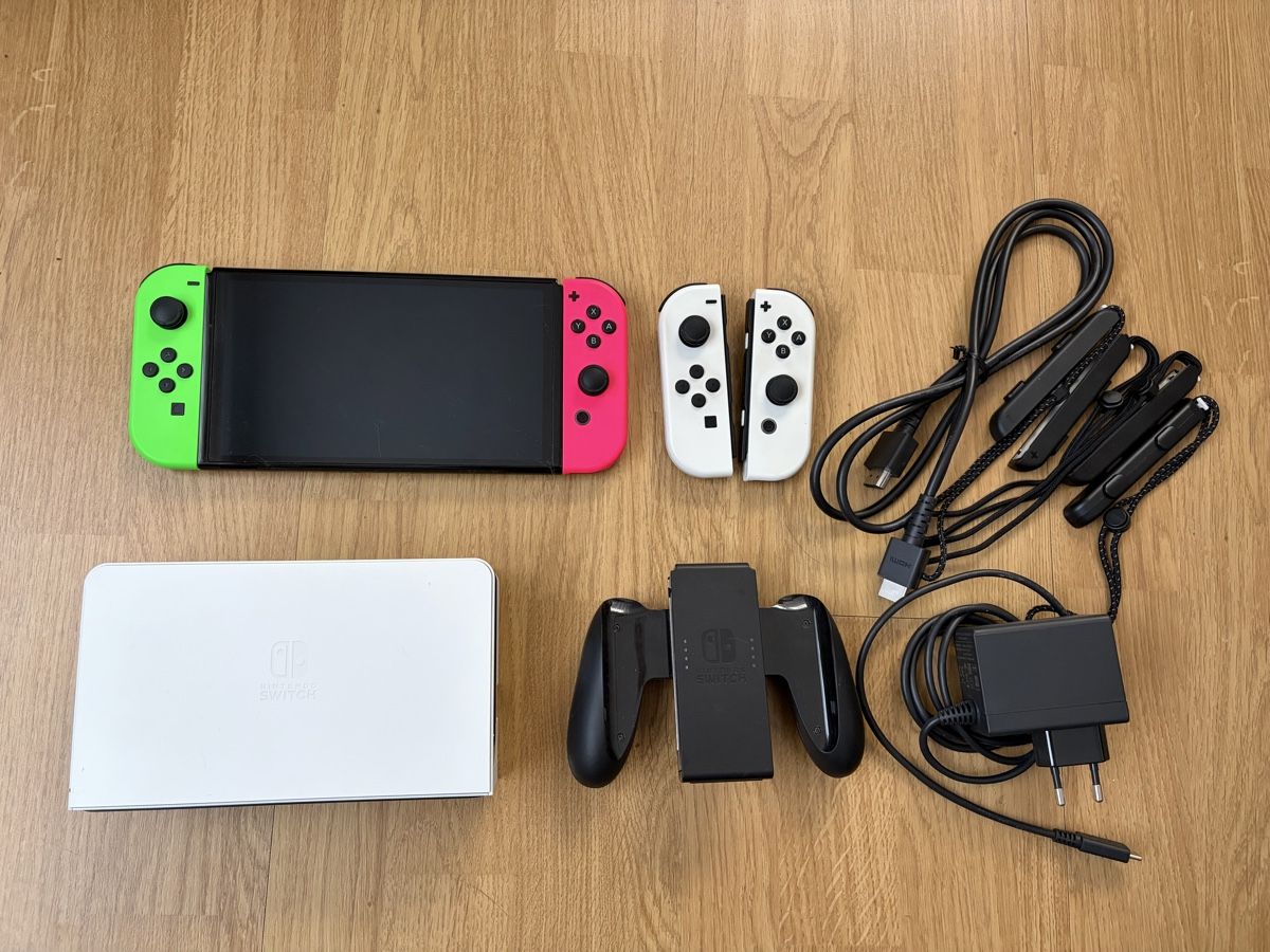 Nintendo Konsolen: Switch OLED zu verkaufen – Gebraucht aus Heimiswil von Chillout-lady