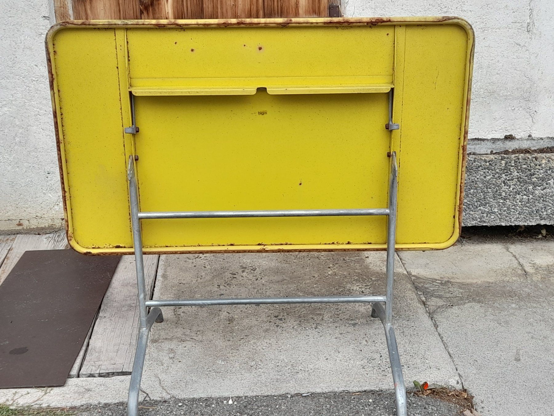 Bigla Tables: Bigla Vintage Gartentisch – D'occasion à Aeschi b.Spiez par 52__yhr6 4