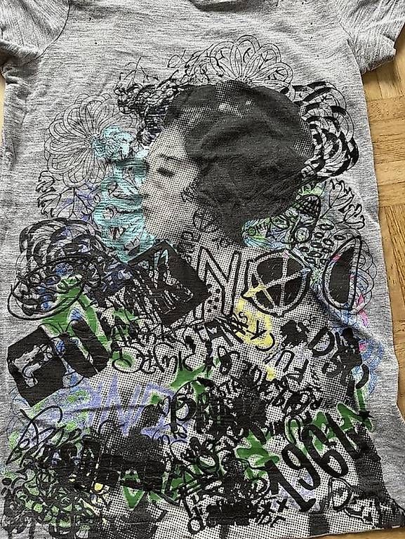 T-Shirts: Dsquared2 TShirt Damen Gr. XS – Gebraucht aus Stäfa von DearDarling 1