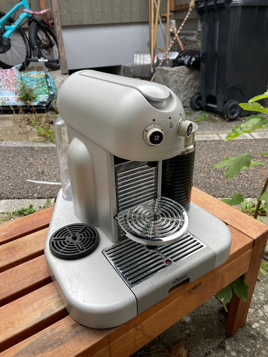 Krups Kaffeemaschinen & Espressomaschinen: Nespressso – Gebraucht aus Forch von ESELSTEIN