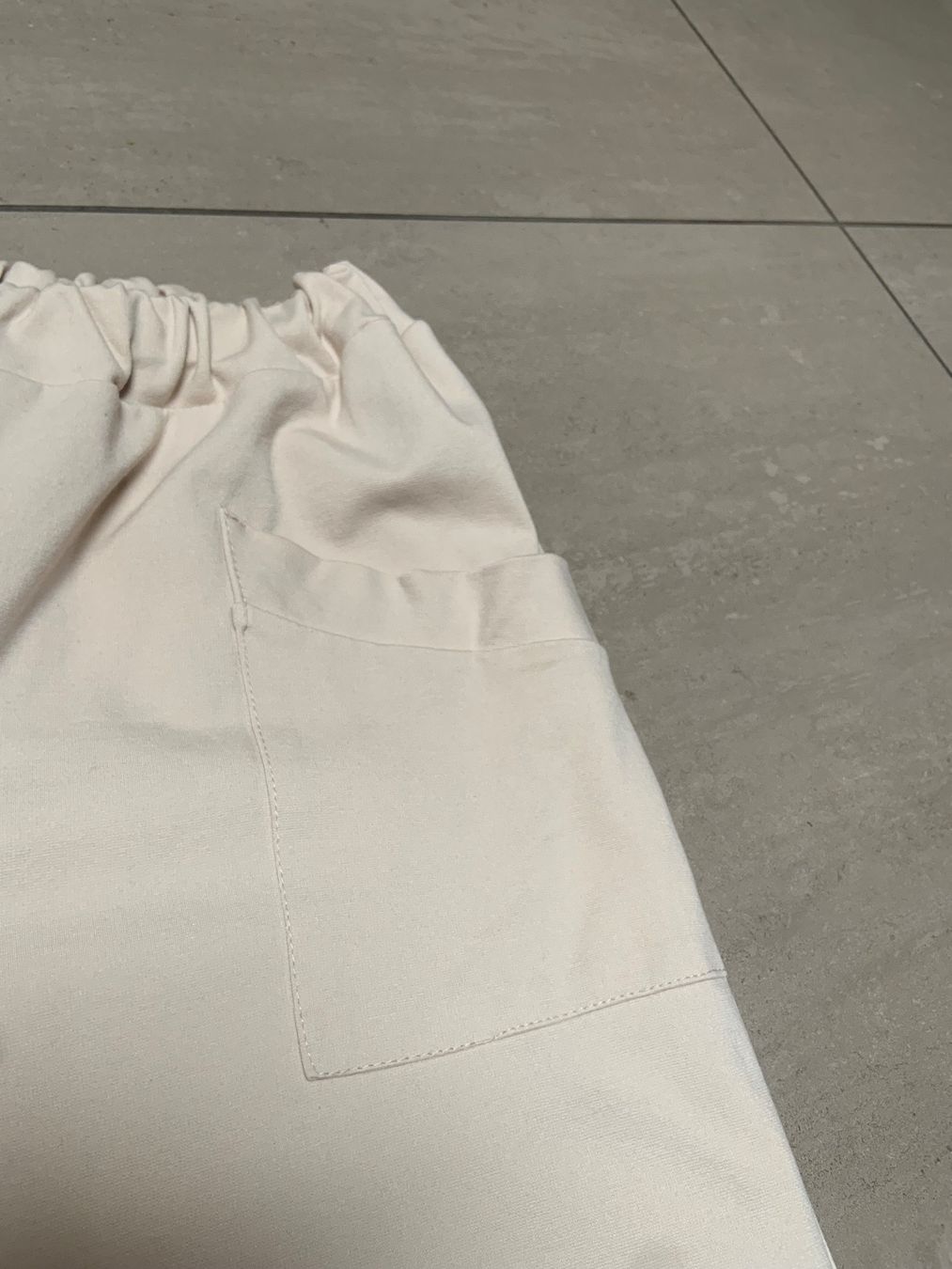 Hosen: Lässige Schlupfhose aus Jersey – Neu (gemäss Beschreibung) aus Sigriswil von ck56 2