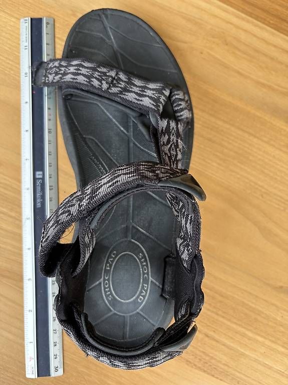 Scarpe da uomo: Teva 42 – Usato da Genève venduto da sandram02 4