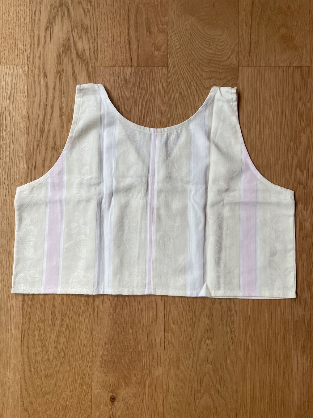 Top: Crop Top in Vintage Stoff – Usato da Zürich venduto da man_yb8d 1