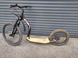 Gravity Scooters DH Core Air Downhill Trottinett