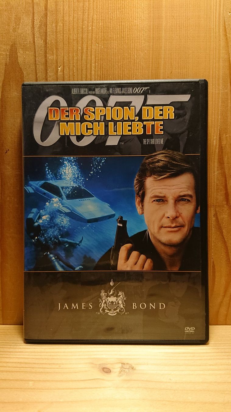 Tutti i DVDs: 007 DER SPION, DER MICH LIEBTE DVD mit Roger Moore – Usato da Wilderswil venduto da Exebub