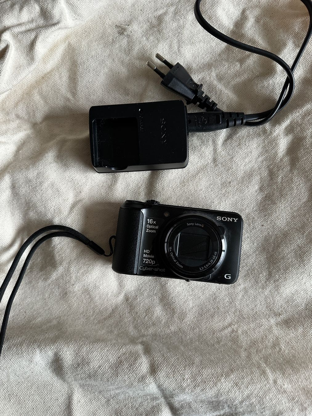 Sony Fotocamera: Sony DSC-H90 Digitalkamera mit Zubehör – Usato da Dotzigen venduto da YGMT 2