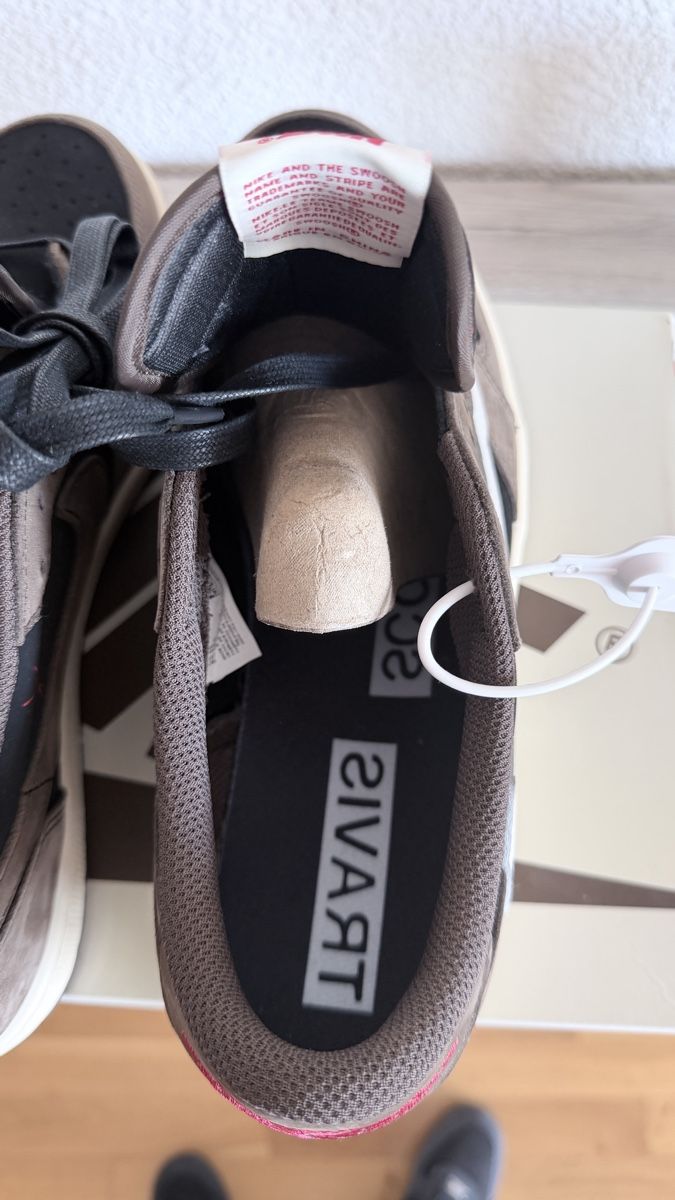 Jordan Scarpe da uomo: Nike Air Jordan 1 Low Gross 43 – Nuovo e nell'imballaggio originale da Buttikon SZ venduto da mei_s7q9 5
