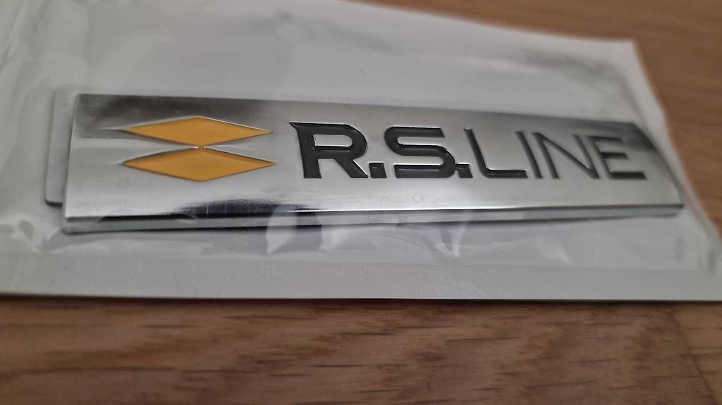Renault Placchette & Badge: Renault Sport RS Linie Emblem – Nuovo e nell'imballaggio originale da Steffisburg venduto da remo3613