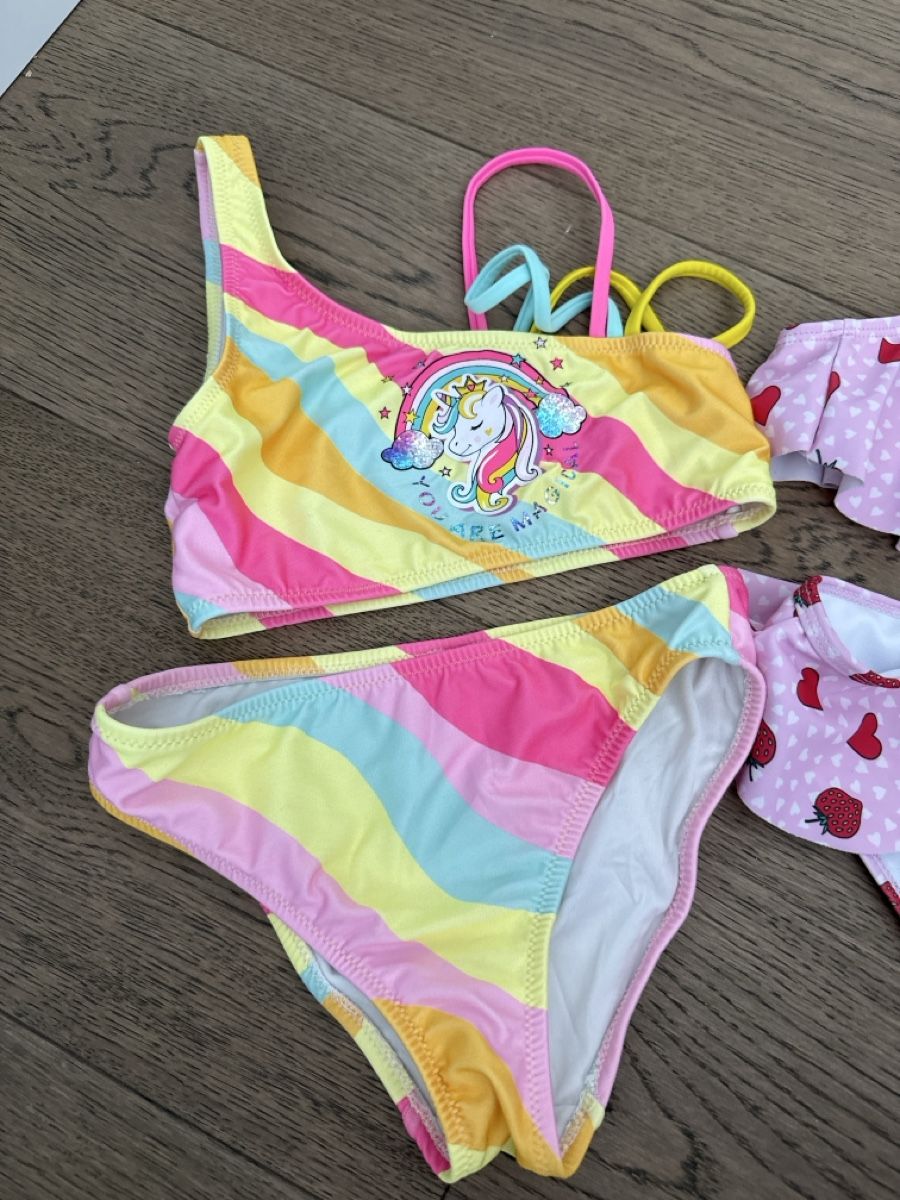 Costumi da bagno & Bikini: Childrens Swimsuits 2-piece Set Used Condition – Nuovo (secondo la descrizione) da Oberglatt ZH venduto da Sale12 1