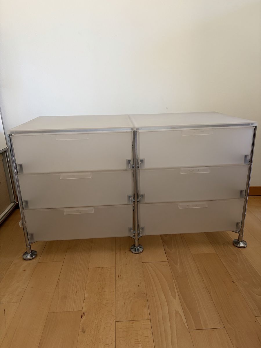 Cassettiere: Kartell Mobil Schubladencontainer – Usato da Zürich venduto da Niviki