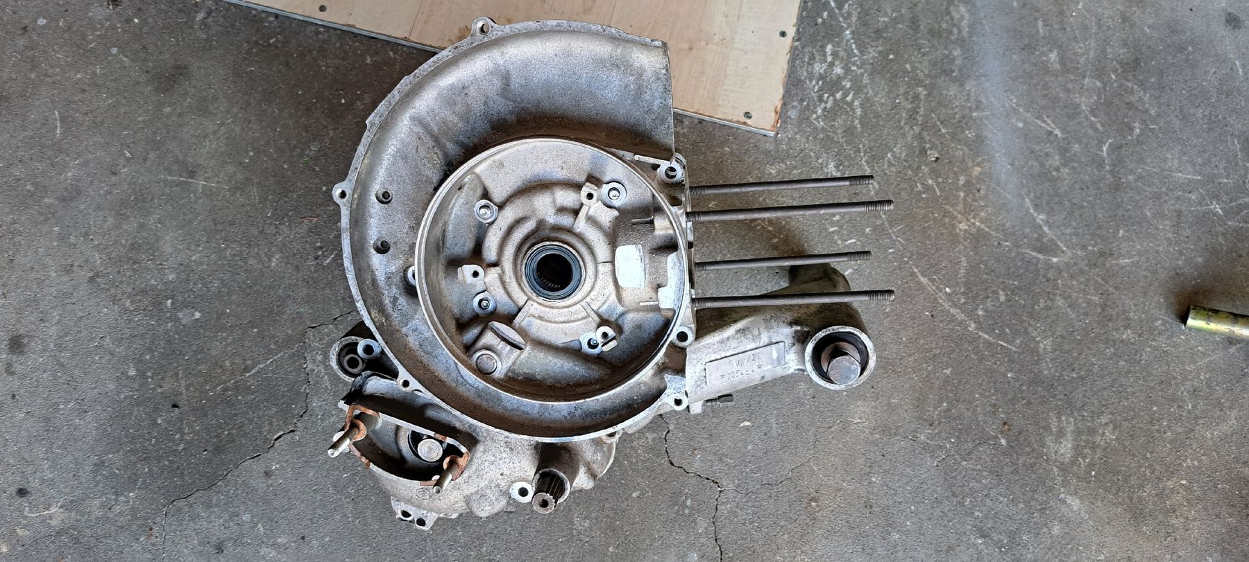 Vespa Alle Rollerersatzteile: Vespa Motorgehäuse VNX 2T – Gebraucht aus Füllinsdorf von Borgirosi 4