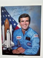 Weltraum OU Charles Veach NASA OriginalPorträt 8*10 signiert