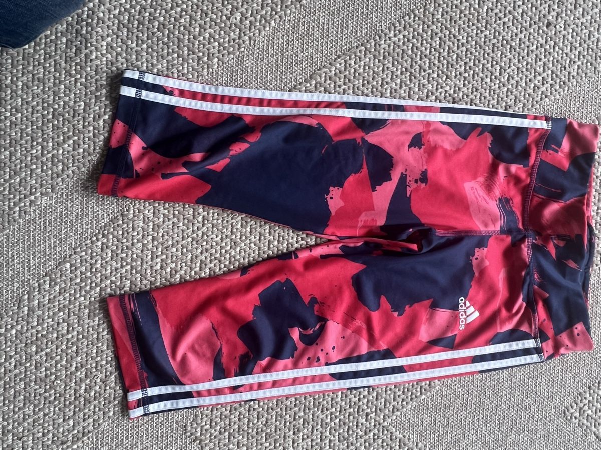 Adidas Pantaloni: Adidas Hose Gr.152 neuwertig – Nuovo (secondo la descrizione) da Bottighofen venduto da fritz-81 1