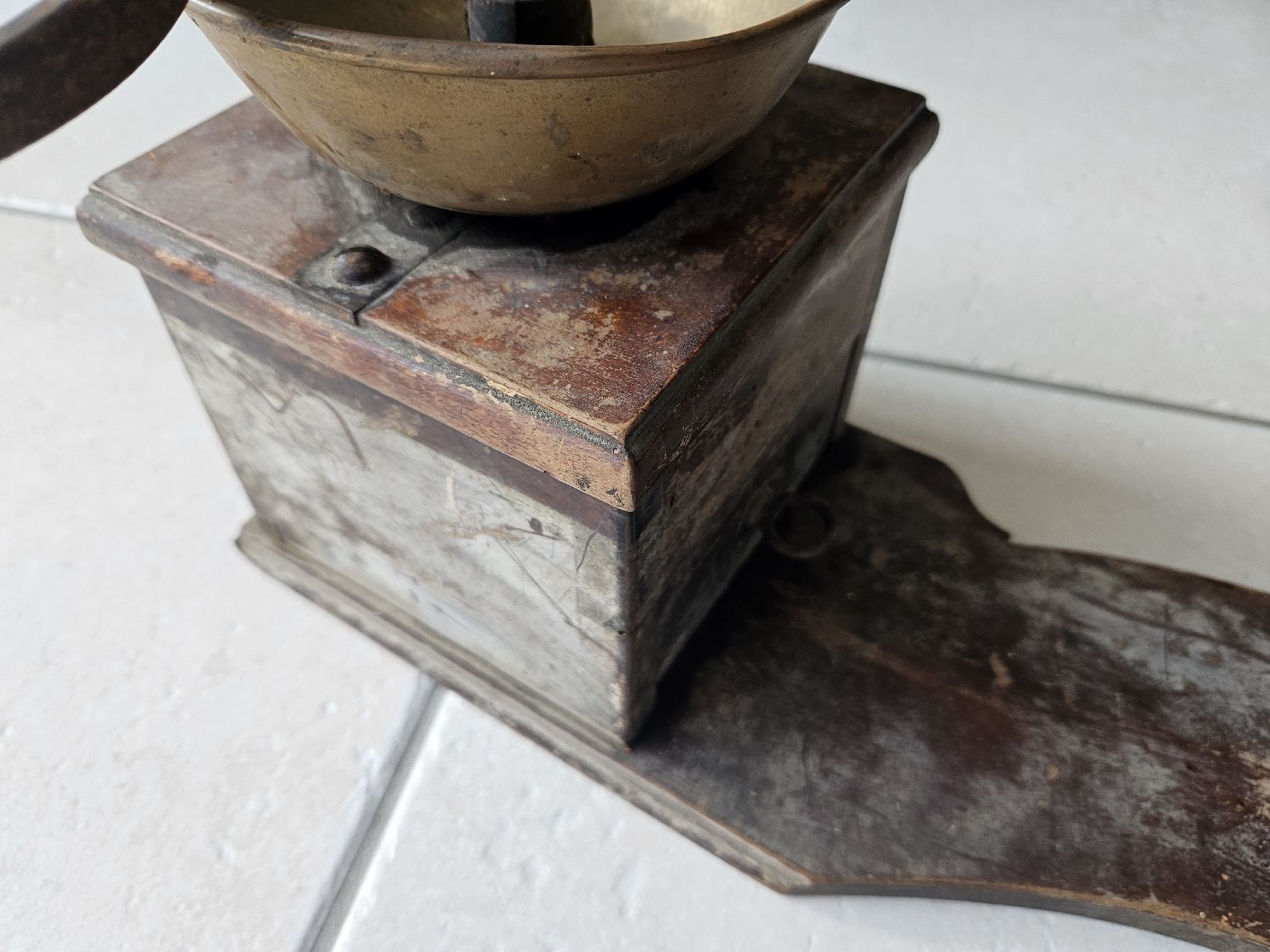 Elettrodomestici da cucina: Kaffeemühle antik – Usato da Haslen GL venduto da Sandra40 8