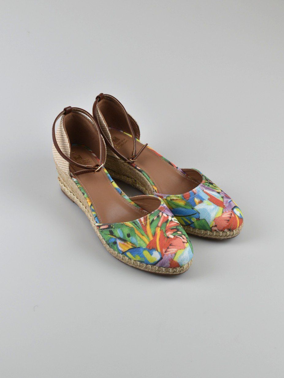 Next Chaussures femmes: NEXT Espadrilles, ungetragen, Gr.42 – Neuf (Voir description) à Nürensdorf par 2ND_STORY 1