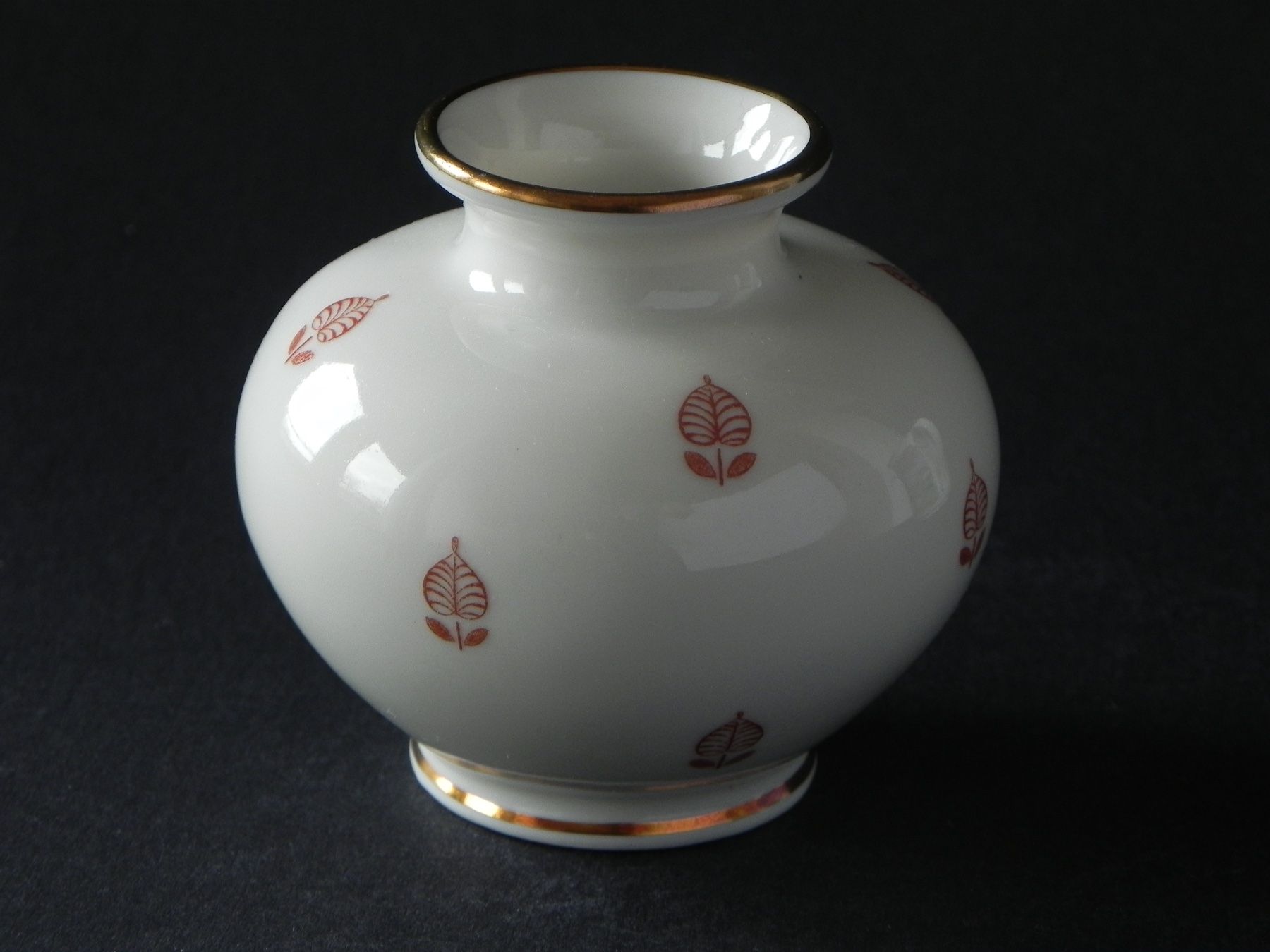 Vasi & Recipienti: Miniatur Vase von Langenthal 1961 – Nuovo (secondo la descrizione) da Zürich venduto da LodgE-21