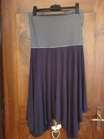 Tolles Rockabella Kleid Gr. XL, viele coole Angebote