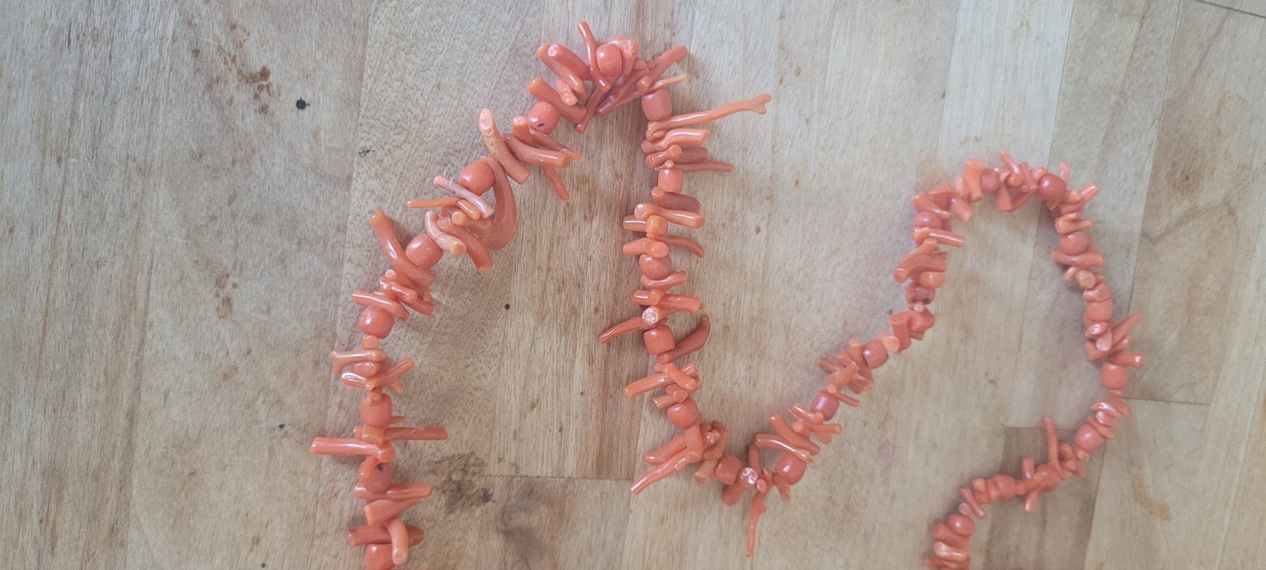Colliers: Collier corail rose naturel – D'occasion à Genève par uneautresaison 2