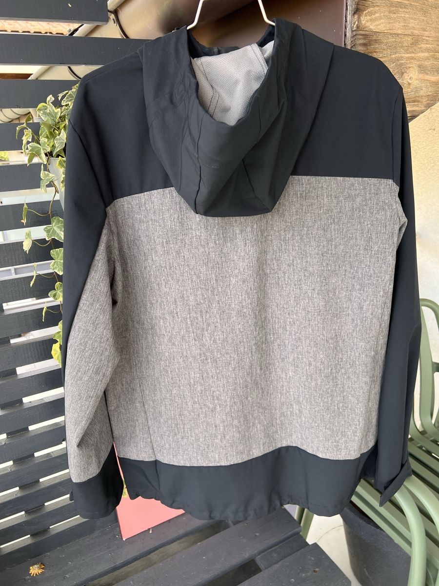 46 Nord Vestes: 46 Grad Nord Hardshell / Wanderjacke Gr. XL – D'occasion à Emmen par nelice123 1