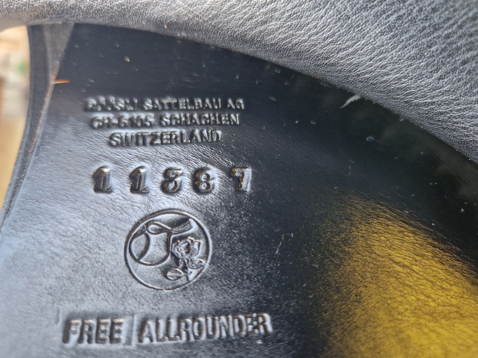 Selle & Accessori: Röösli "Free Allrounder" Sattel – Usato da Unterkulm venduto da baghira2004 5