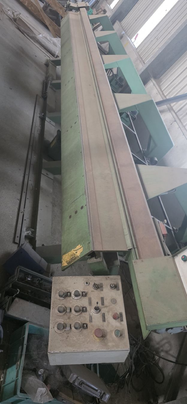 Tutte le macchine: Plieuse hydraulique/coupeuse long 6m – Usato da Yverdon-les-Bains venduto da BimBamBoom 1