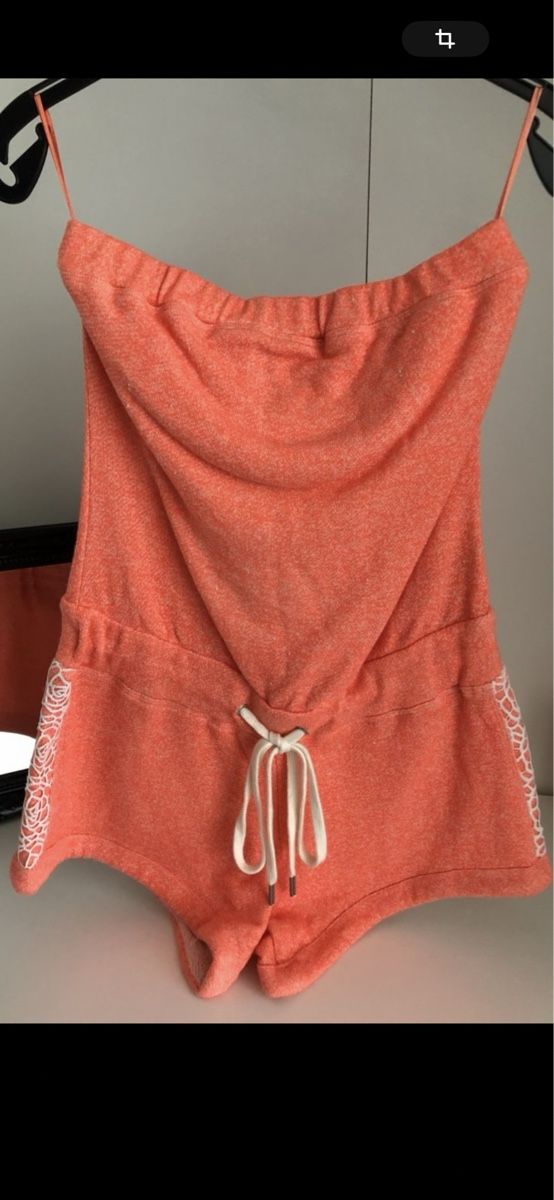 Lotti di vestiti: Guess – Usato da Rudolfstetten venduto da Laramalna