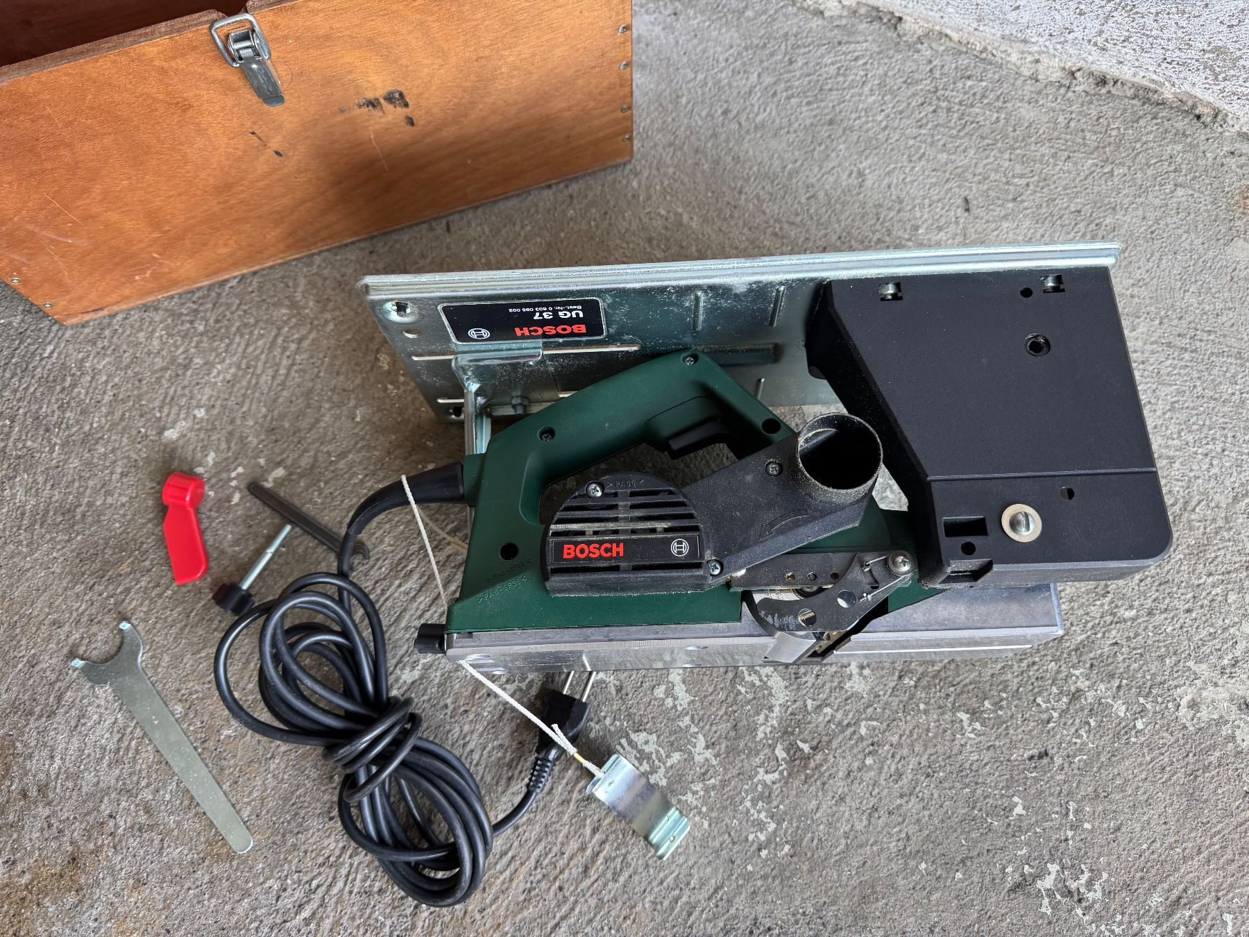 Bosch Tutti gli attrezzi: Elektrohobel Bosch PHO 25-82 Raboteuse – Usato da frauenfeld venduto da tia01 4