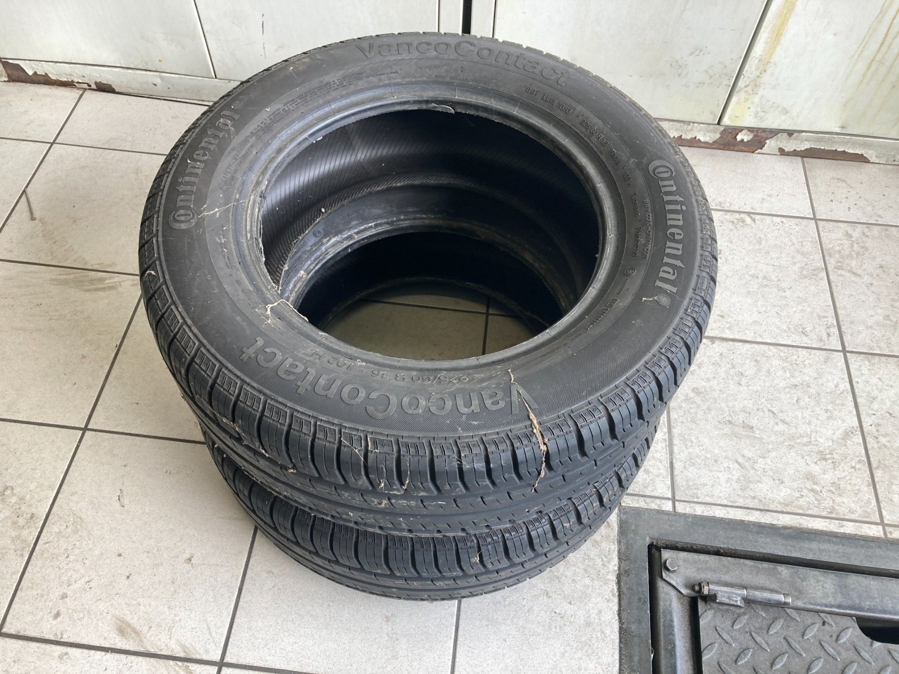 Continental Pneumatici & Ruote complete: 225/60R16 Sommerpneu – Usato da Cham venduto da WB2223