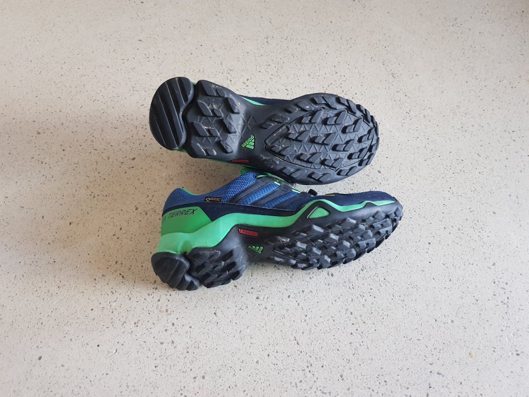 Adidas Scarpe per ragazzi: Adidas GTX Kinderschuh Grösse 37.5 – Usato da Basel venduto da fafa68 5