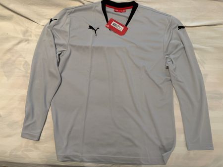 PUMA Herren Shirt, Team Star Gr. M - Fabrikneu