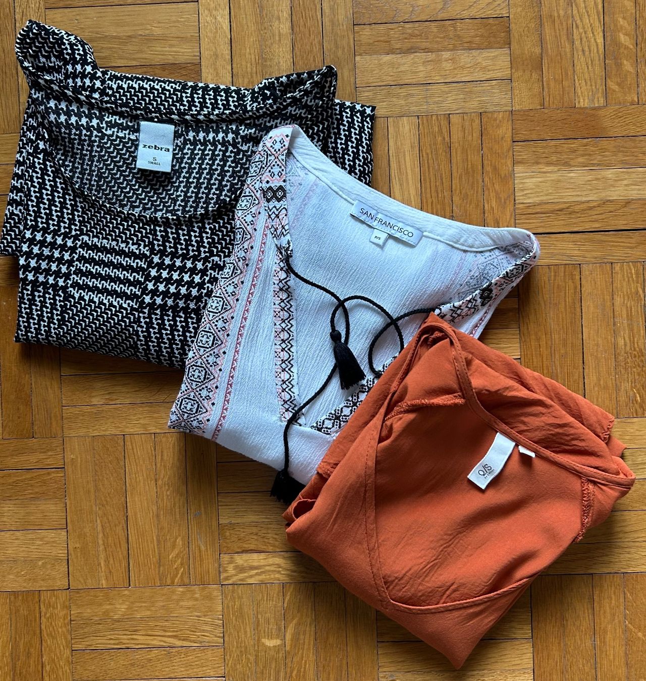 Lotti di vestiti: Shirts Gr. XS/S – Usato da Wil SG venduto da Bitzitom