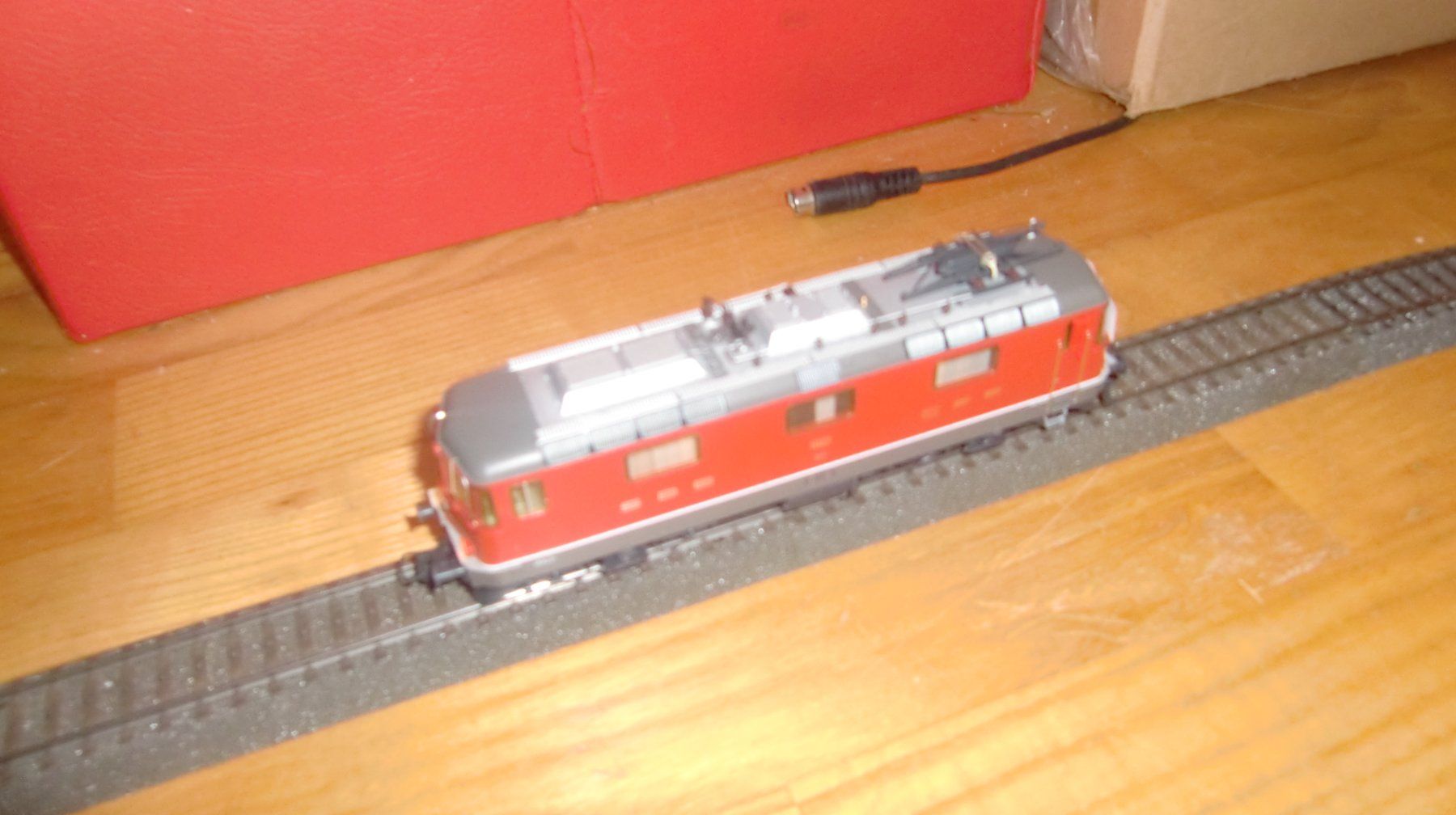Roco Modellini di ferrovie: Roco 7520138, Re4/4 V-VI 11127 – Nuovo e nell'imballaggio originale da Obergerlafingen venduto da danibutton 2