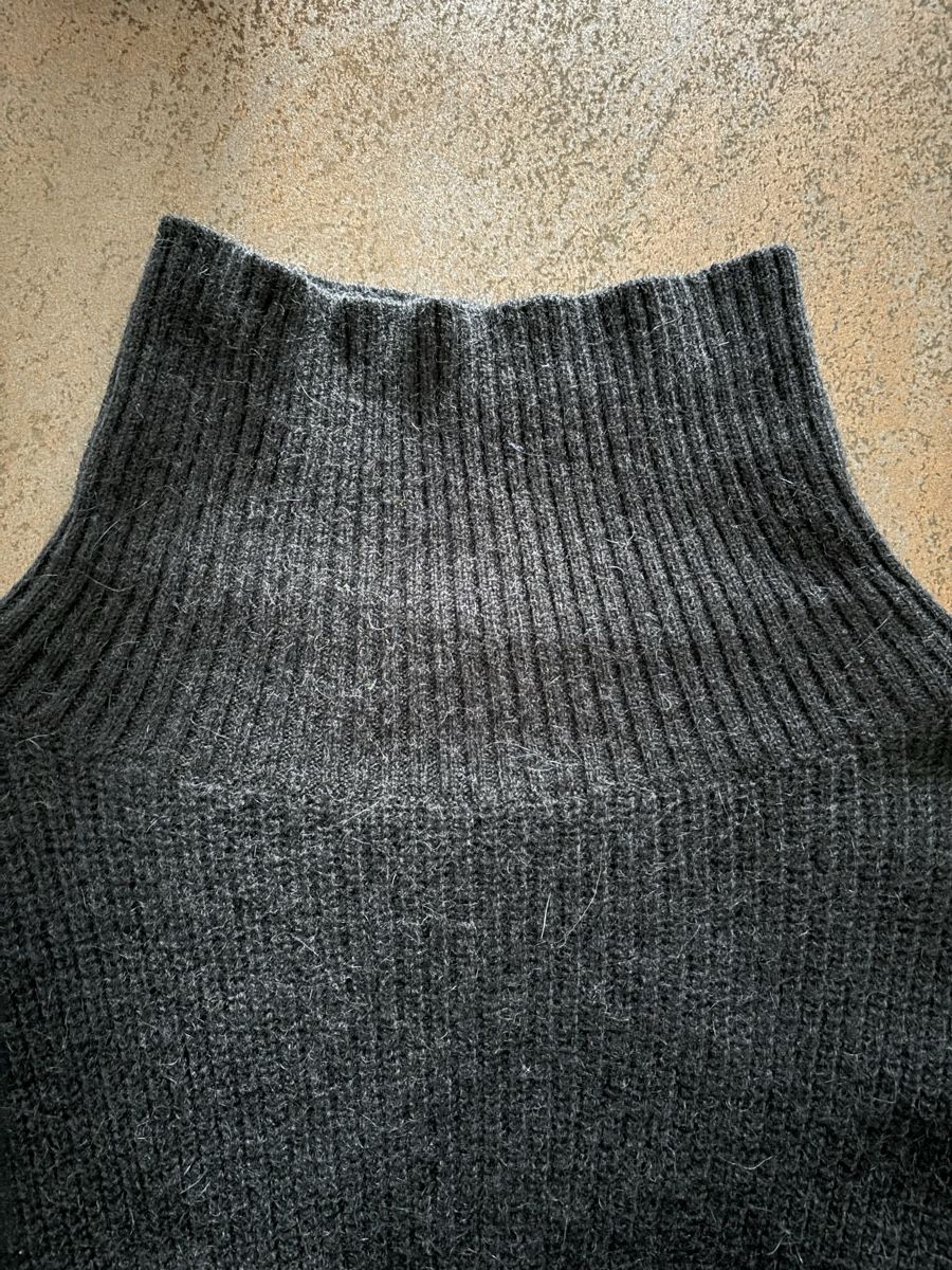 Maglioni & Felpe: Pullover von Charlotte Eskildsen schwarz Grösse S – Usato da Zürich venduto da Minixxs 1