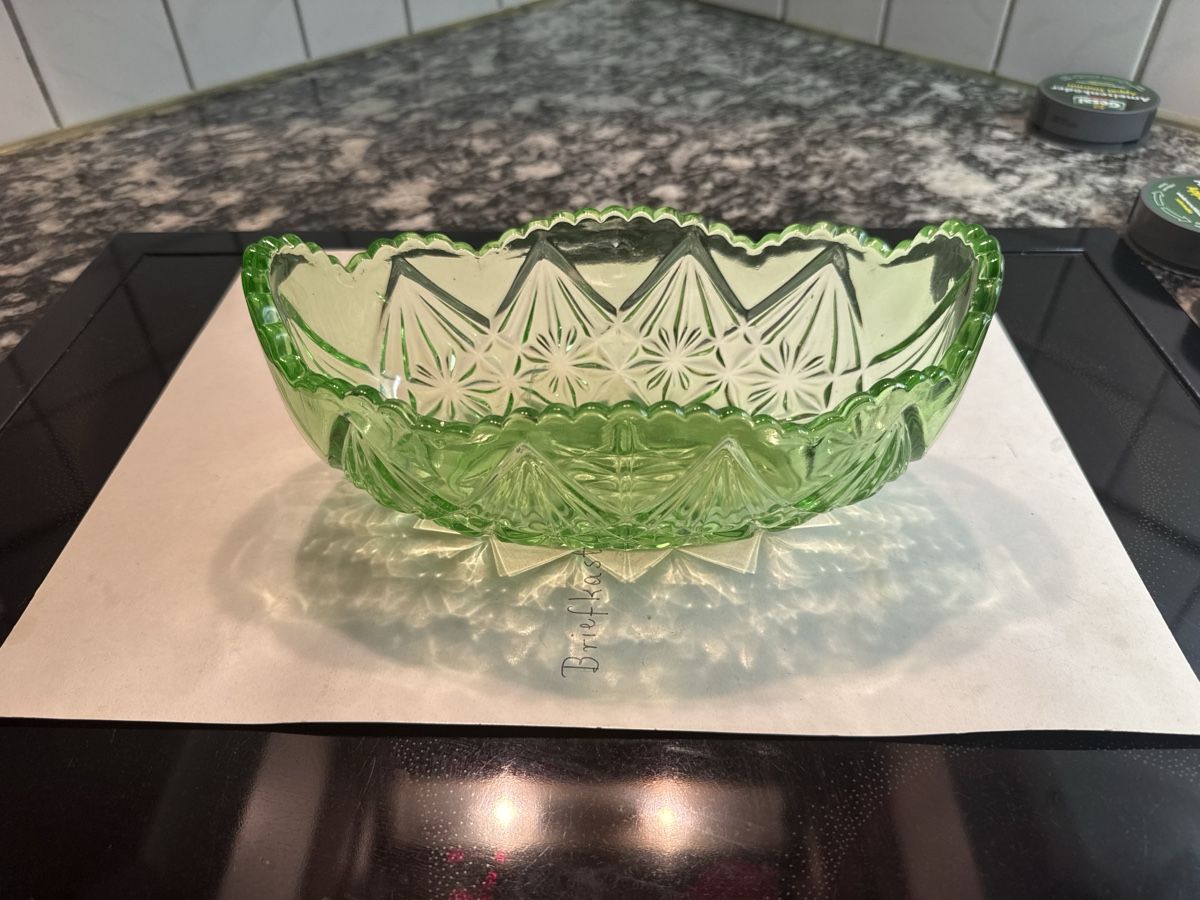 Ciotole: Schale Art Deco Schiffchen Form. – Nuovo (secondo la descrizione) da Mellingen venduto da Wupper