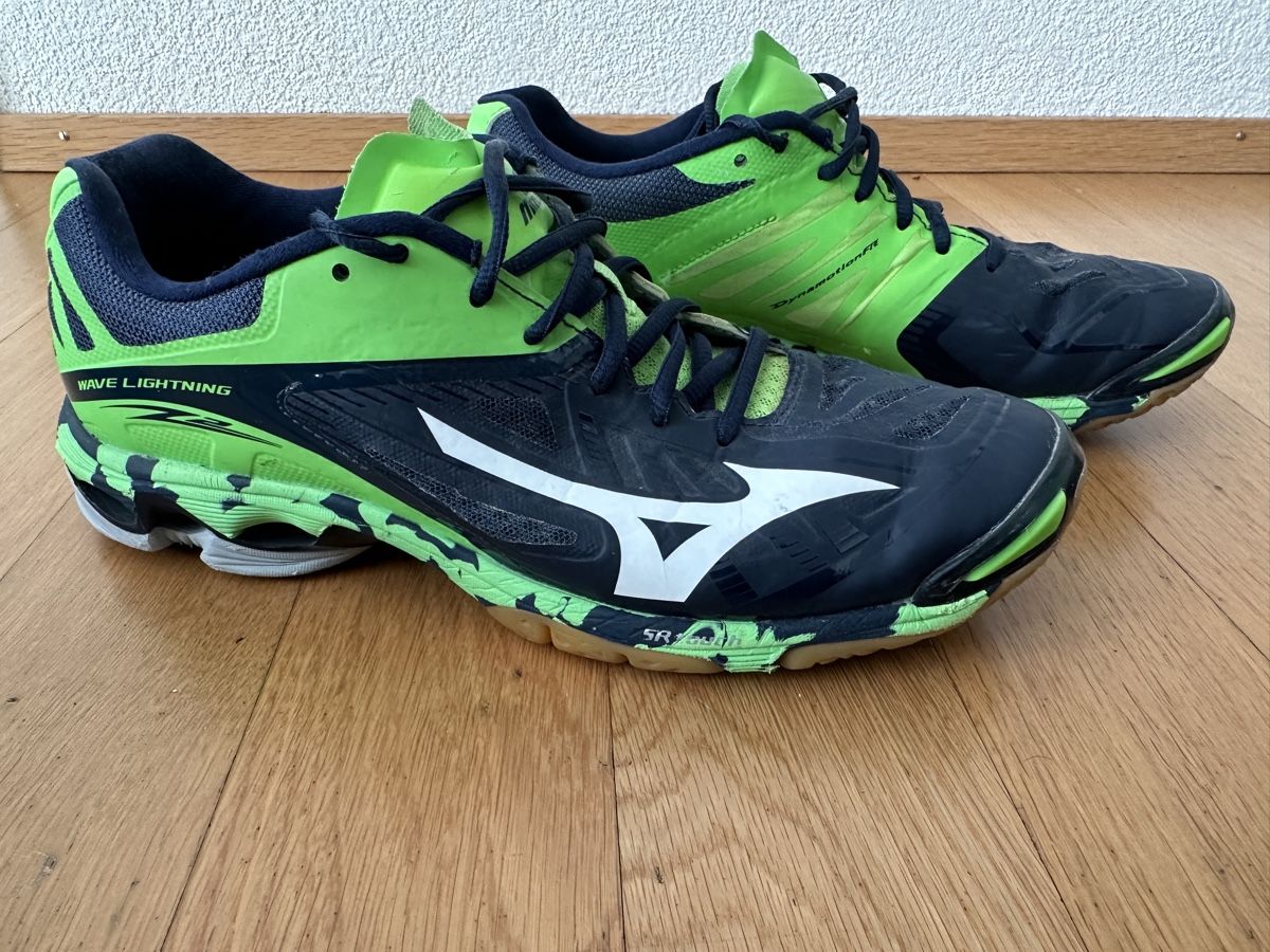 Mizuno Scarpe da uomo: Mizuno Wave Lightning Hallschuhe 44 – Usato da Langenthal venduto da mchmielu82