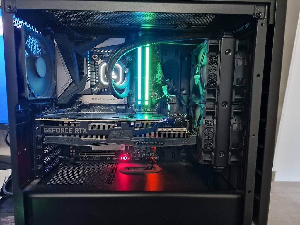 PC: High End Gaming PC, i9 9900k, RTX 2080ti, SSD only – Usato da Schübelbach venduto da Horst12 3