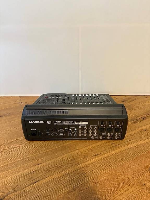 Console di mixaggio: Mackie hui Controller – Usato da Luzern venduto da Jenci01 1
