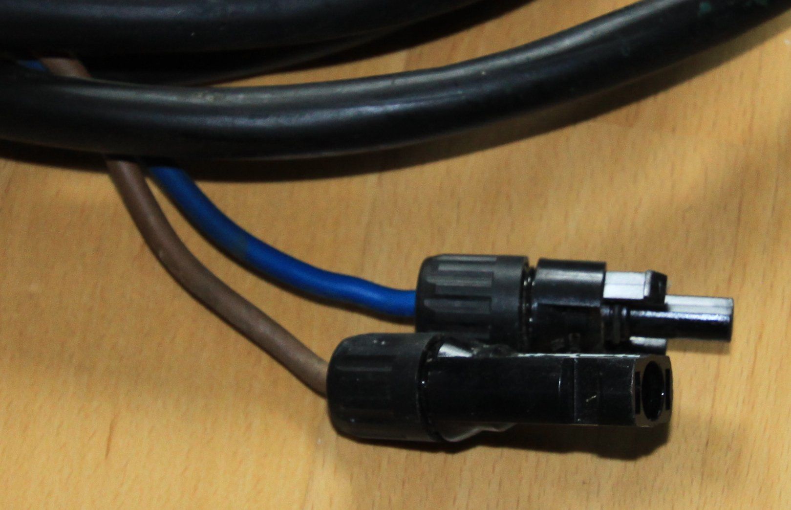 Cavi: Solarkabel 5m 6mm2 – Usato da Herzogenbuchsee venduto da brecm 1