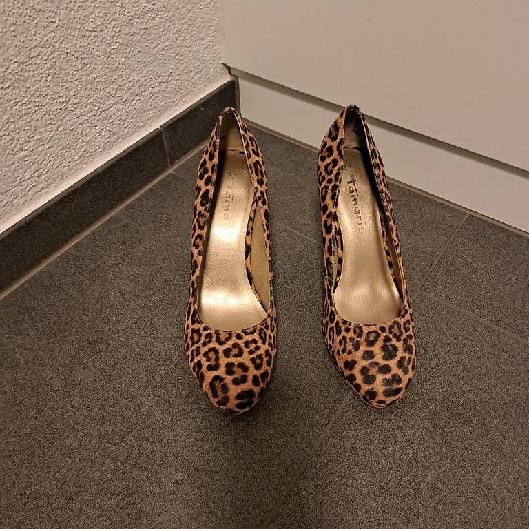 Damenschuhe: Pumps Tamaris Neu – Neu und originalverpackt aus Neftenbach von sam_jbb5 2