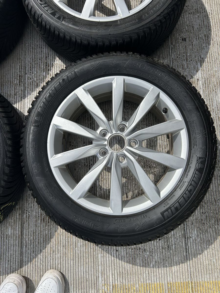 Pneus & Kompletträder: Winterräder VW T-Roc  – Gebraucht aus Oftringen von A.Josef 4