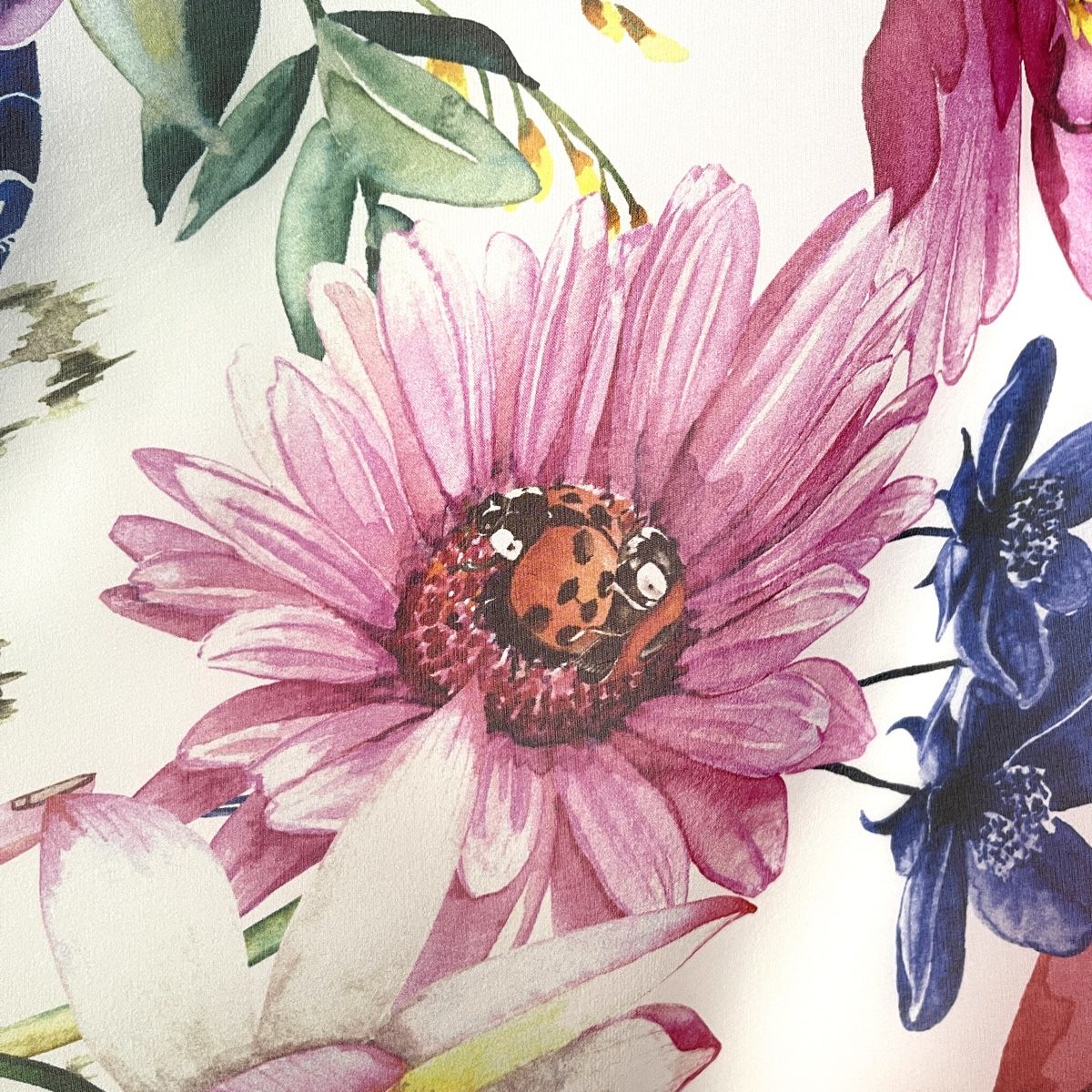 Fabric Frontline Foulard & Sciarpe: FABRIC FRONTLINE New Large Handpainted Silk Scarf – Nuovo e nell'imballaggio originale da Emmen venduto da Nightingale_2022 6