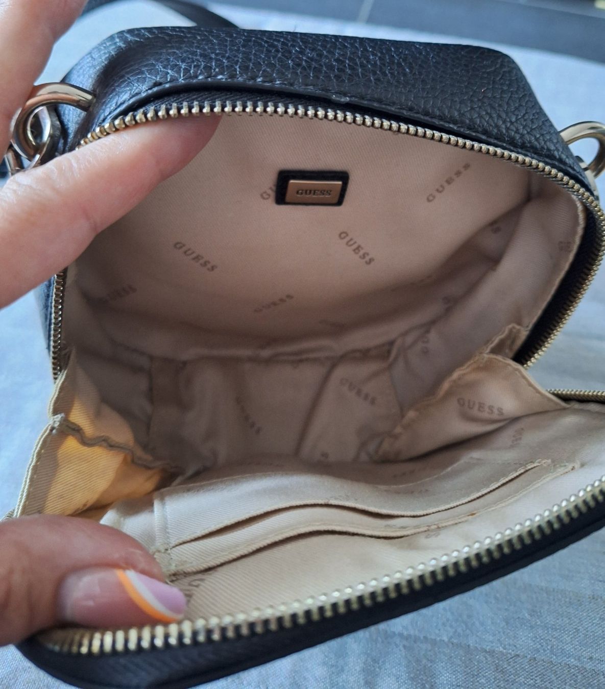 Guess Borse da donna: Guess sac rond noir – Usato da Hölstein venduto da Niki78 2